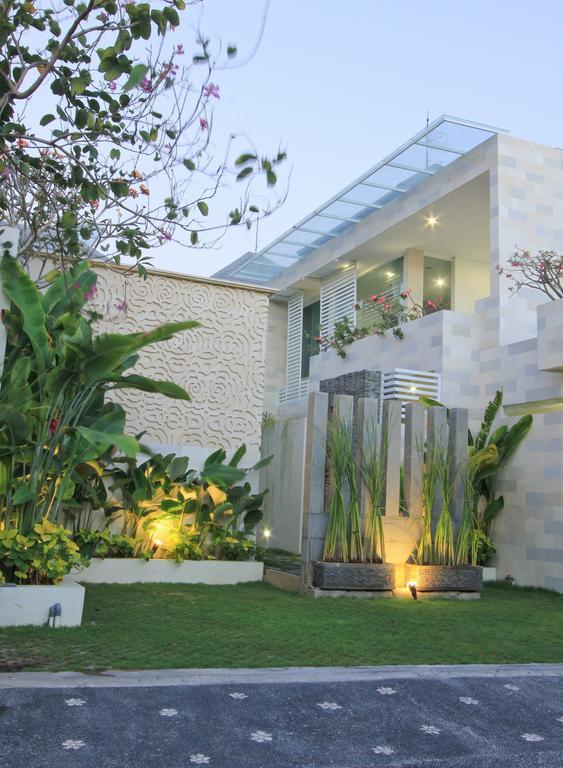 Nikaya Villas Kuta Lombok Exteriör bild